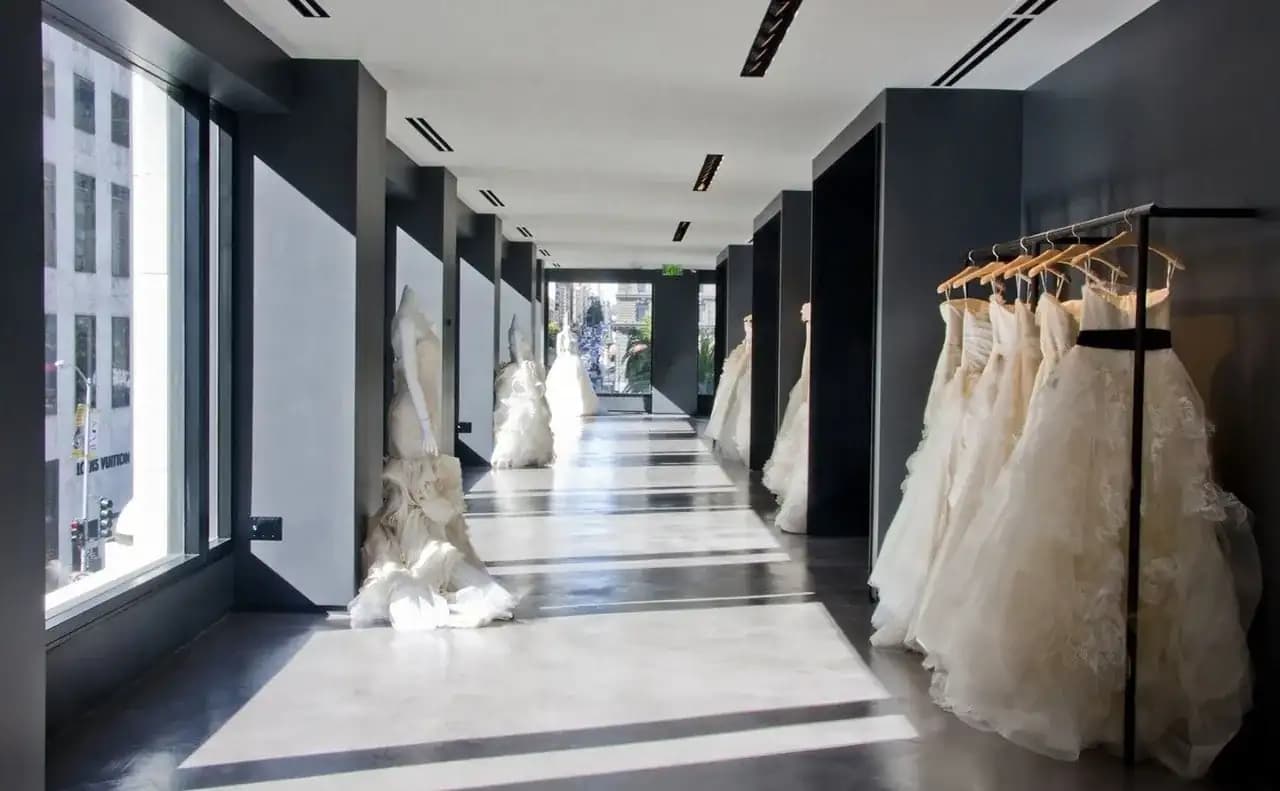 thiết kế nội thất tiệm áo cưới 3
